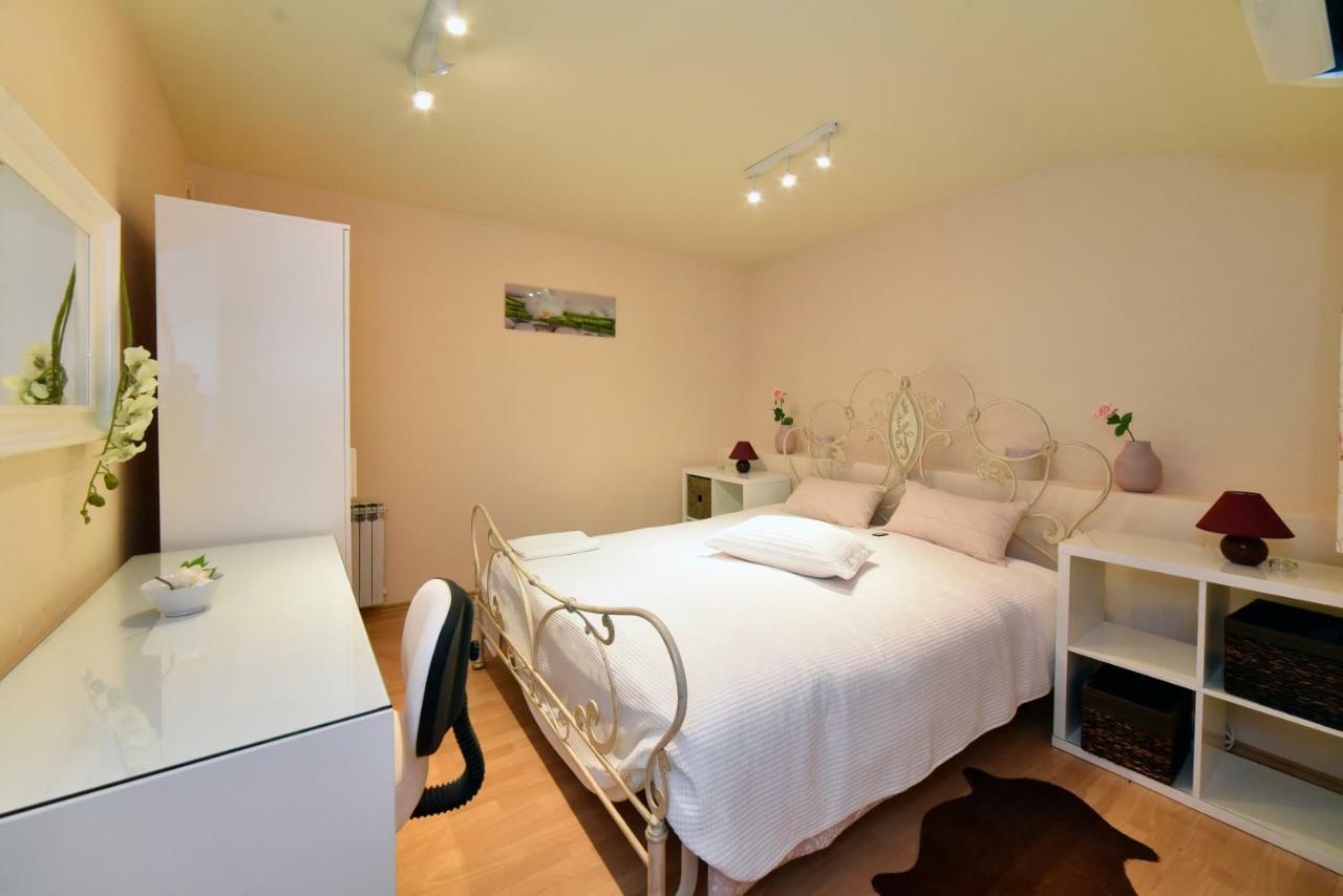Ban Jelacic Apartment زغرب المظهر الخارجي الصورة