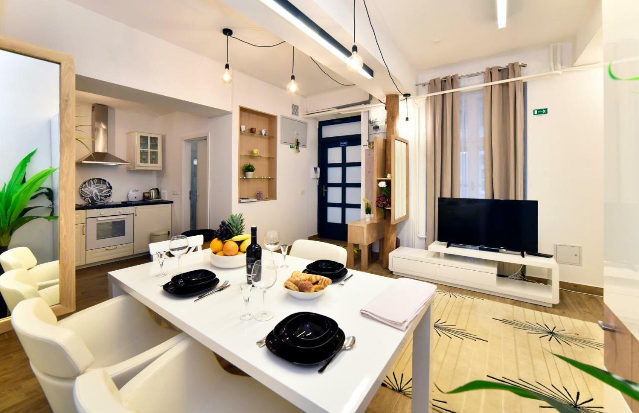 Ban Jelacic Apartment زغرب المظهر الخارجي الصورة
